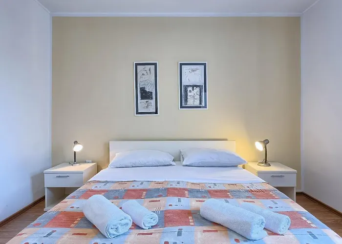 Nika-3 By Interhome Appartement Umag