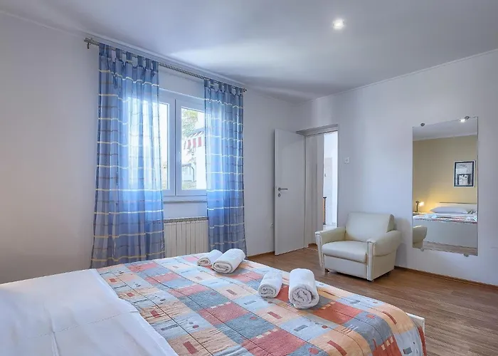 Nika-3 By Interhome Appartement Umag