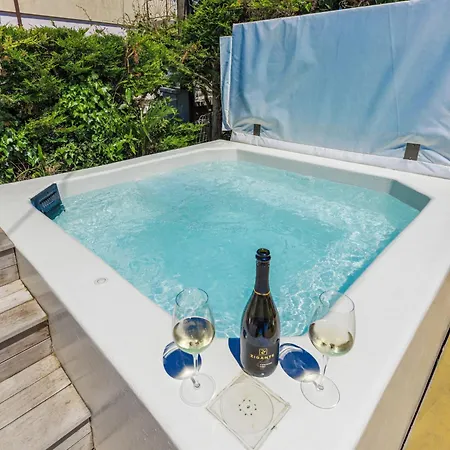 Nika-3 By Interhome Appartement Umag