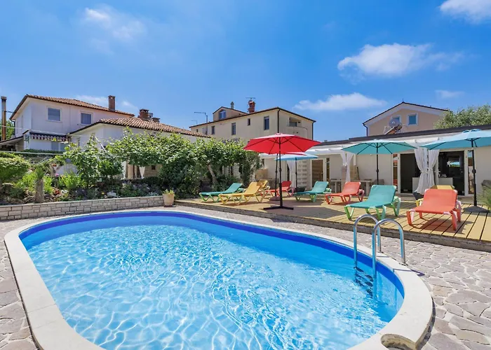 Nika-3 By Interhome 우마그